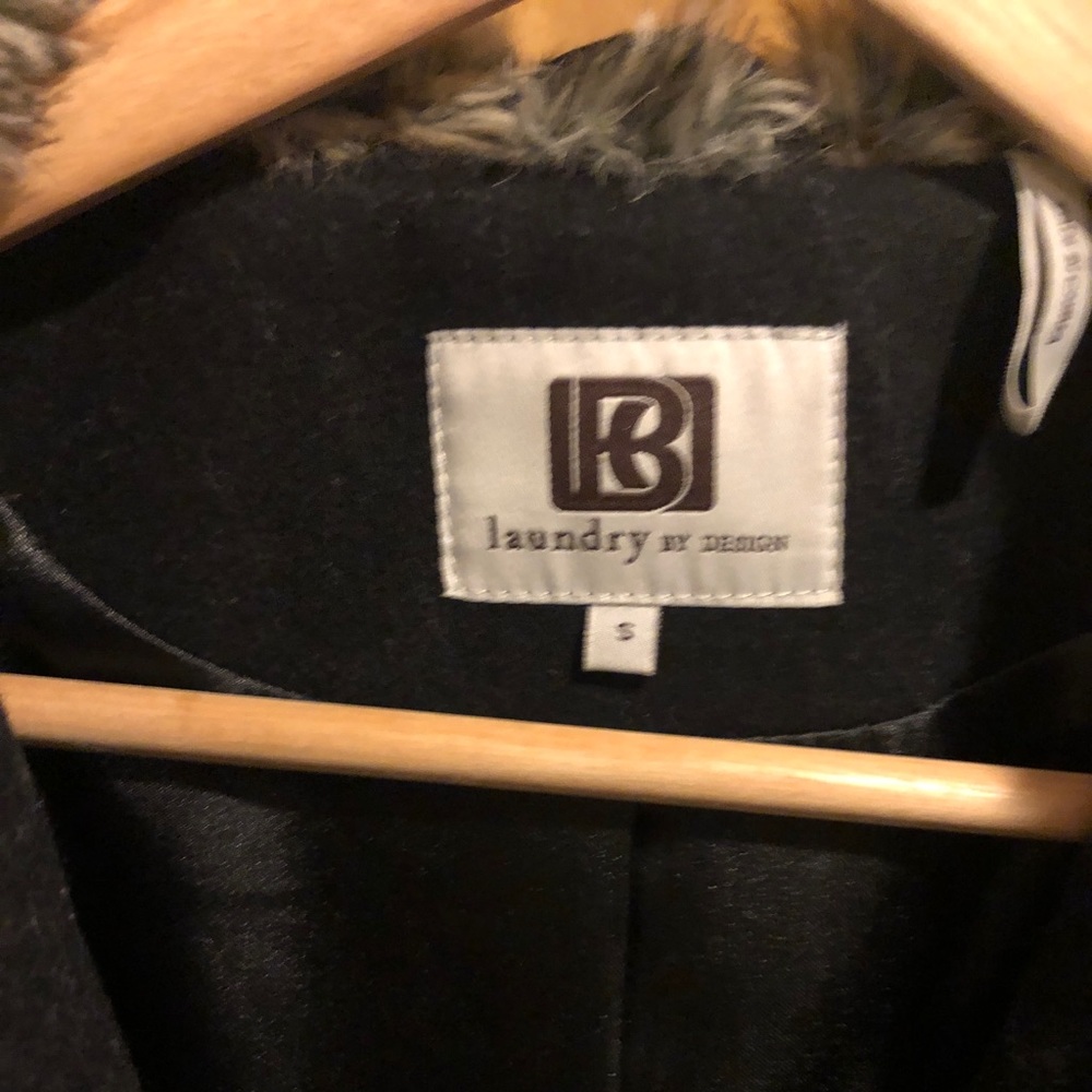 Coat - Picture 7 of 7